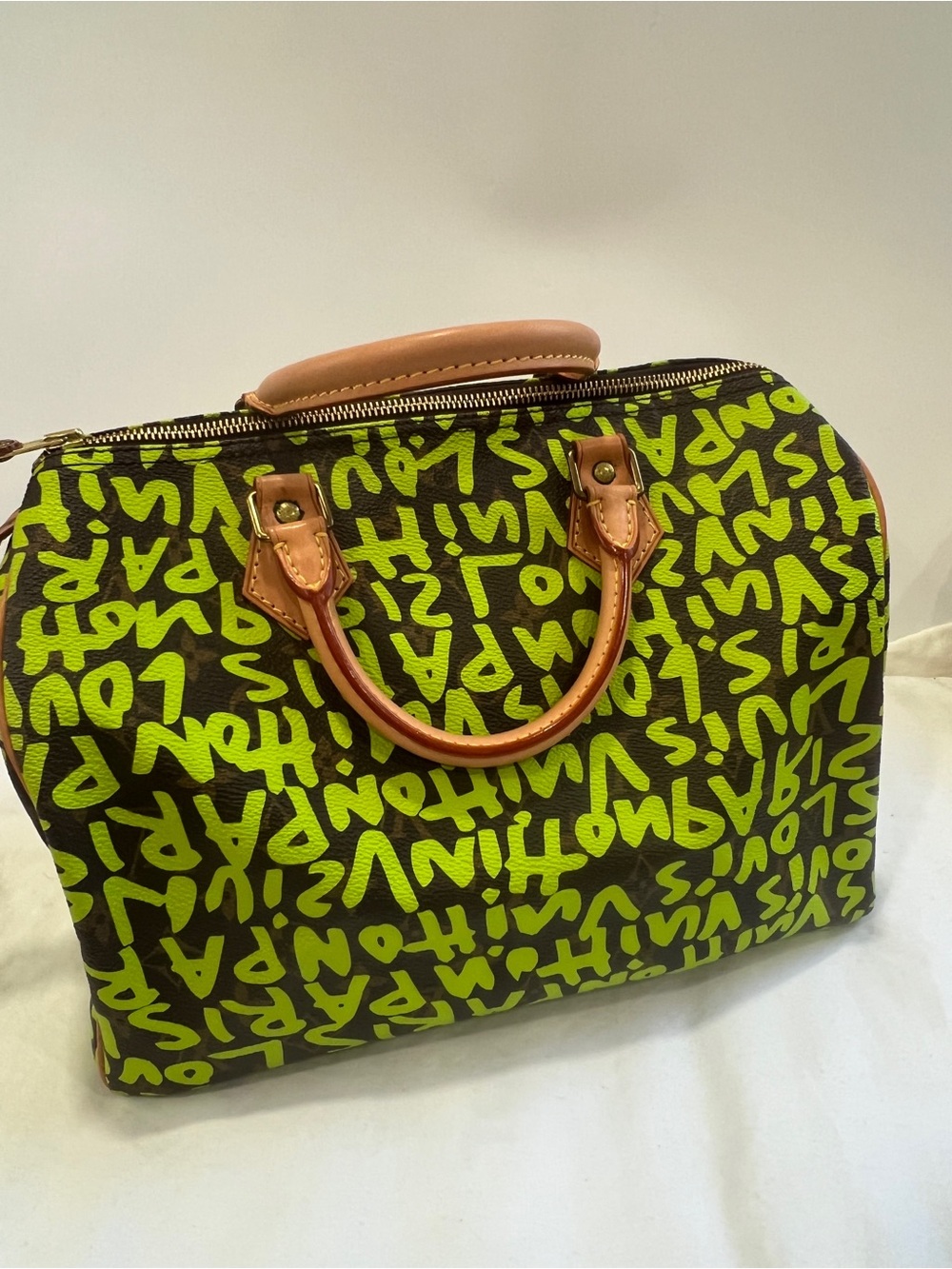 Louis Vuitton Graffiti Speedy 30 - Picture 7 of 9